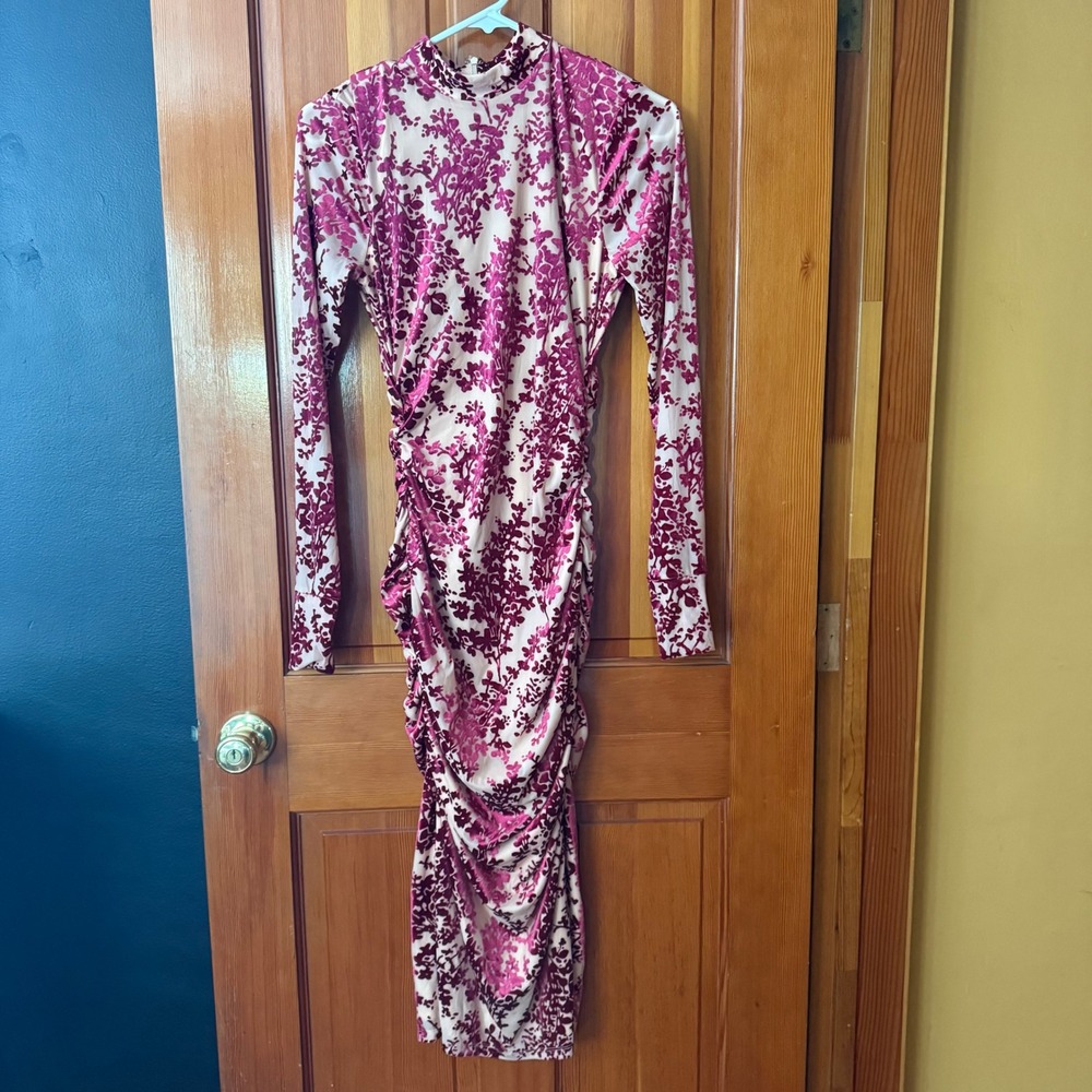 Avec Les Filles Dress Women 4 Pink Excellent Floral Burnout Velvet Ruched Midi
